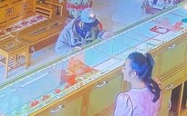 Nghi phạm cướp tiệm vàng ở chợ Nhân Cơ vừa bị bắt khi chuẩn bị vượt biên