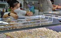 Giá vàng hôm nay 7-1: Tiếp tục đi lên