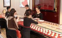 Giá vàng hôm nay 1-2: Dự báo mới nhất sau cú lao dốc lịch sử