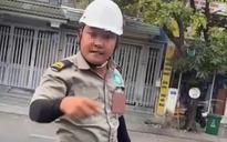 Xác minh hai người mặc đồ bảo vệ chặn đầu, đe dọa tài xế ô tô ở TPHCM