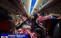 73 hành khách chen chúc nhau trên xe khách 22 chỗ