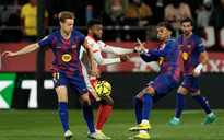 Gục ngã cay đắng ở derby Catalunya, Barcelona ôm hận với cuộc đua La Liga