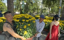 Chợ hoa sáng 29 Tết: Nhiều lô đã bán hết