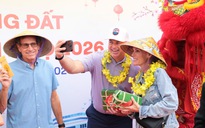 Hình ảnh tàu du lịch hạng sang đưa gần 600 khách “xông đất” Đà Nẵng