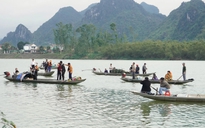 Bi kịch gia đình 7 người chìm thuyền trên sông khi đi chúc Tết