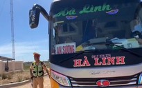 Tin nhắn của người dân giúp CSGT phát hiện xe giường nằm nhồi nhét người trên cao tốc