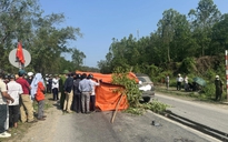 Va chạm giữa ô tô và xe máy, gia đình 4 người thương vong