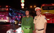 CSGT TPHCM ra quân bảo đảm người dân trở lại thành phố an toàn