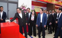 Chủ tịch Quốc hội Trần Thanh Mẫn kiểm tra công tác chuẩn bị bầu cử tại Hải Phòng