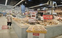 Siêu thị cũng tham gia thị trường đồ cúng Thần Tài, bộ tam sên giá chưa tới 95.000 đồng