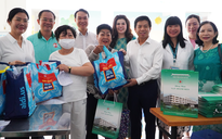 Người dân xúc động khi được khám bệnh, phát thuốc miễn phí