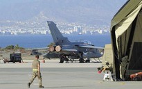 Tên lửa Iran phóng đến căn cứ quân sự Anh, Israel tấn công trung tâm Tehran