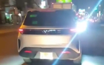 TPHCM: Xử lý tài xế tự ý gắn thêm đèn ô tô gây chói mắt người khác