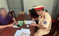 Từ clip người dân đăng tải, Công an Tây Ninh xử phạt tài xế xe tải chạy ngược chiều