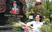 NSƯT Thanh Thanh Tâm viếng mộ Vũ Linh, thắp hương tri ân các tiền bối