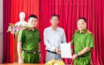 Công an Cần Thơ hỗ trợ người dân nhận lại gần 1 tỉ đồng do chuyển nhầm