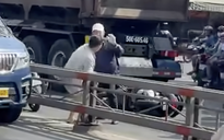 Công an TPHCM đang tìm 2 người đánh nhau trên đường Trường Chinh