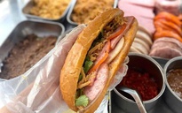 32 người đau bụng dữ dội sau khi ăn bánh mì