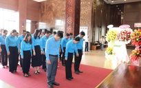 Cán bộ Công đoàn TPHCM dâng hương tưởng niệm Chủ tịch Tôn Đức Thắng