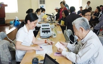 Tăng lương hưu: chọn phương án nào để người già “sống được”?
