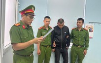 Nam thanh niên bị bắt ngay trong cuộc nhậu với bạn bè ở Quảng Trị