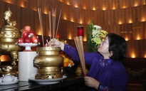 Lãnh đạo TPHCM dâng hương, dâng hoa tưởng niệm các Anh hùng liệt sĩ