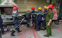 Cháy nhà hàng ở "phố Tây" Nha Trang, 5 người nước ngoài leo cửa sổ thoát nạn