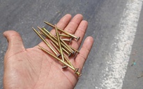 Hình ảnh đinh vít vương vãi trên gần 1 km đường Mỹ Phước – Tân Vạn