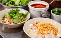 Foodtour Hà Nội kỳ nghỉ lễ, thưởng thức 5 món phở "phiên bản lạ" ngon miệng