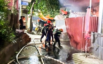 Phát hiện 2 thi thể trong nhà vệ sinh sau khi dập tắt đám cháy