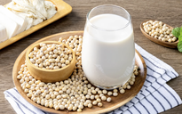 Nam giới uống sữa đậu nành có làm giảm sinh lý?