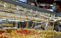 Giá vàng hôm nay, 7-4: Biến động khó lường