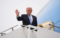Tổng thống Mỹ Donald Trump rời Bắc Kinh