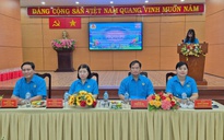 Gặp gỡ lãnh đạo phường, người lao động phản ánh gặp khó khi đăng ký tạm trú