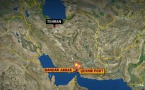 Mỹ không kích Iran, Iran phóng lưới lửa vào tàu Mỹ ở eo biển Hormuz