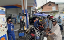 Ngày đầu bán xăng E10 toàn quốc: Người dùng phản ứng ra sao?