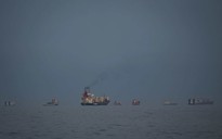 Iran tuyên bố đóng Hormuz, đẩy lùi tiêm kích F-16 của Mỹ