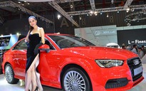 Ngắm dàn xe sang và chân dài tại Việt Nam Motor Show 2013