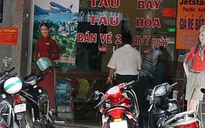 Vé máy bay đắt do... đại lý