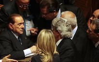 Thượng viện Ý muốn trục xuất ông Berlusconi