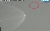 UFO bám theo tàu Thần Châu 9 của Trung Quốc?
