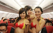 VietJet Air bị phạt vì tiếp viên mặc bikini trên máy bay