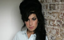 Điều tra lại cái chết của nữ ca sĩ Amy Winehouse