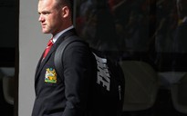 M.U, Chelsea khẩu chiến quanh Rooney