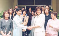 Tiếp đoàn đại biểu nữ Tổng Công đoàn Nhật Bản