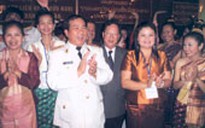 Chuyện trò từ làng Sen