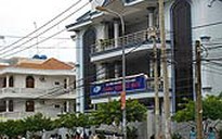 Không phép vẫn tung hoành