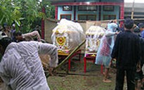 Ba mẹ con một cô giáo bị giết dã man