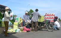 Dân buôn hàng miễn thuế tung hoành