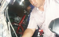 Tiệm sửa xe như... trại lính!